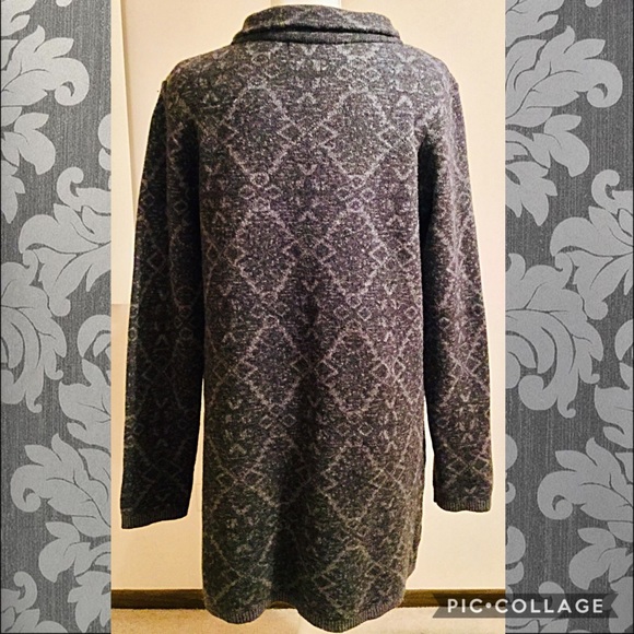 Chiaramente Gray Design Sweater Jacket NWOT - Picture 4 of 4